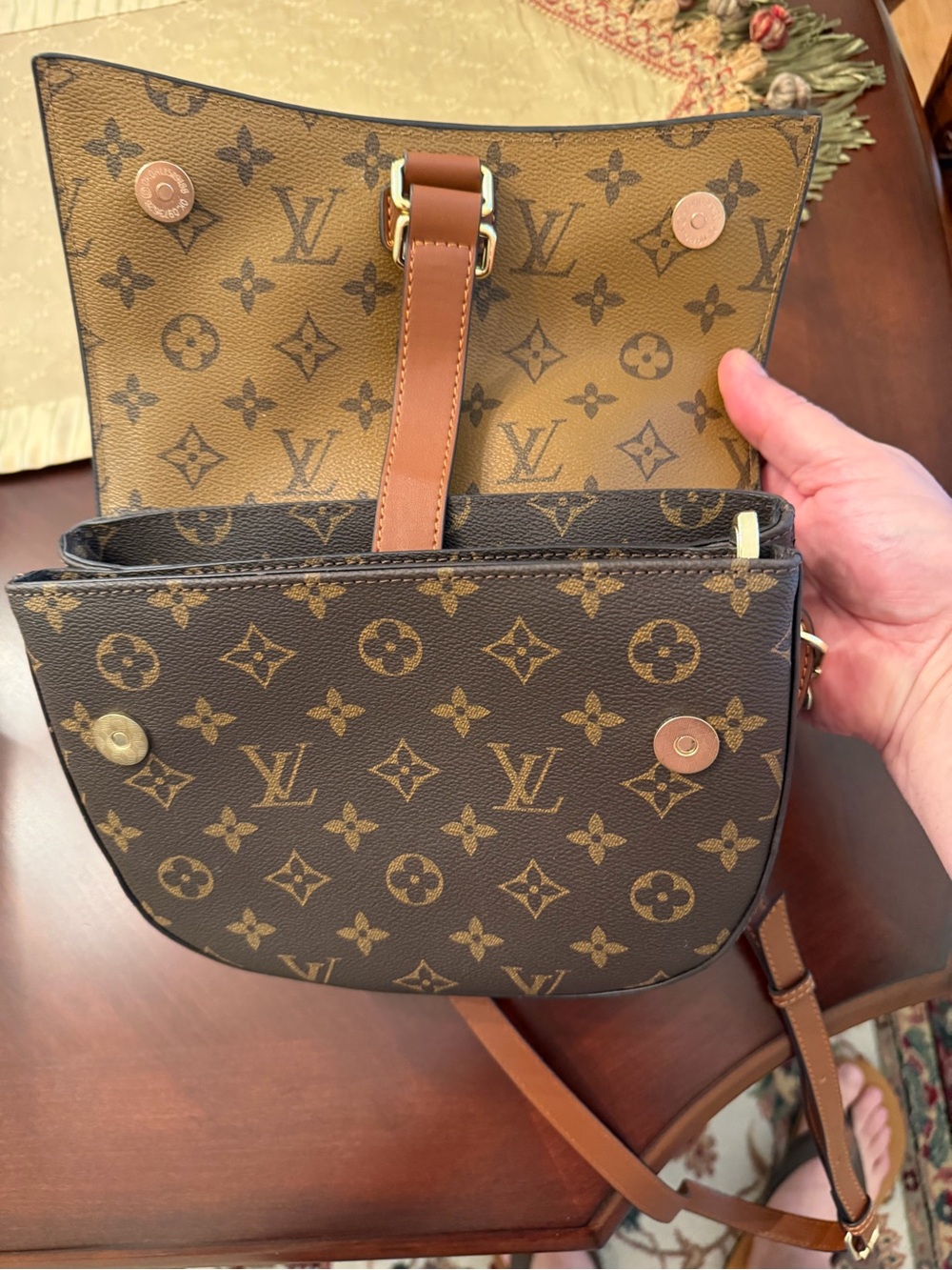 Monogram Purse with strap. Very Good Condition! - Picture 3 of 11